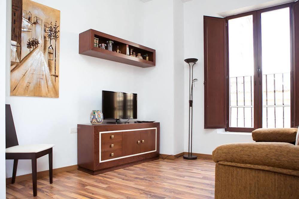 Apartamentos Casa De La Lonja Гранада Екстериор снимка