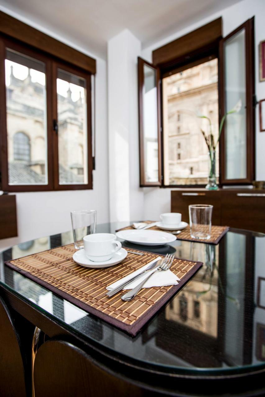 Apartamentos Casa De La Lonja Гранада Екстериор снимка
