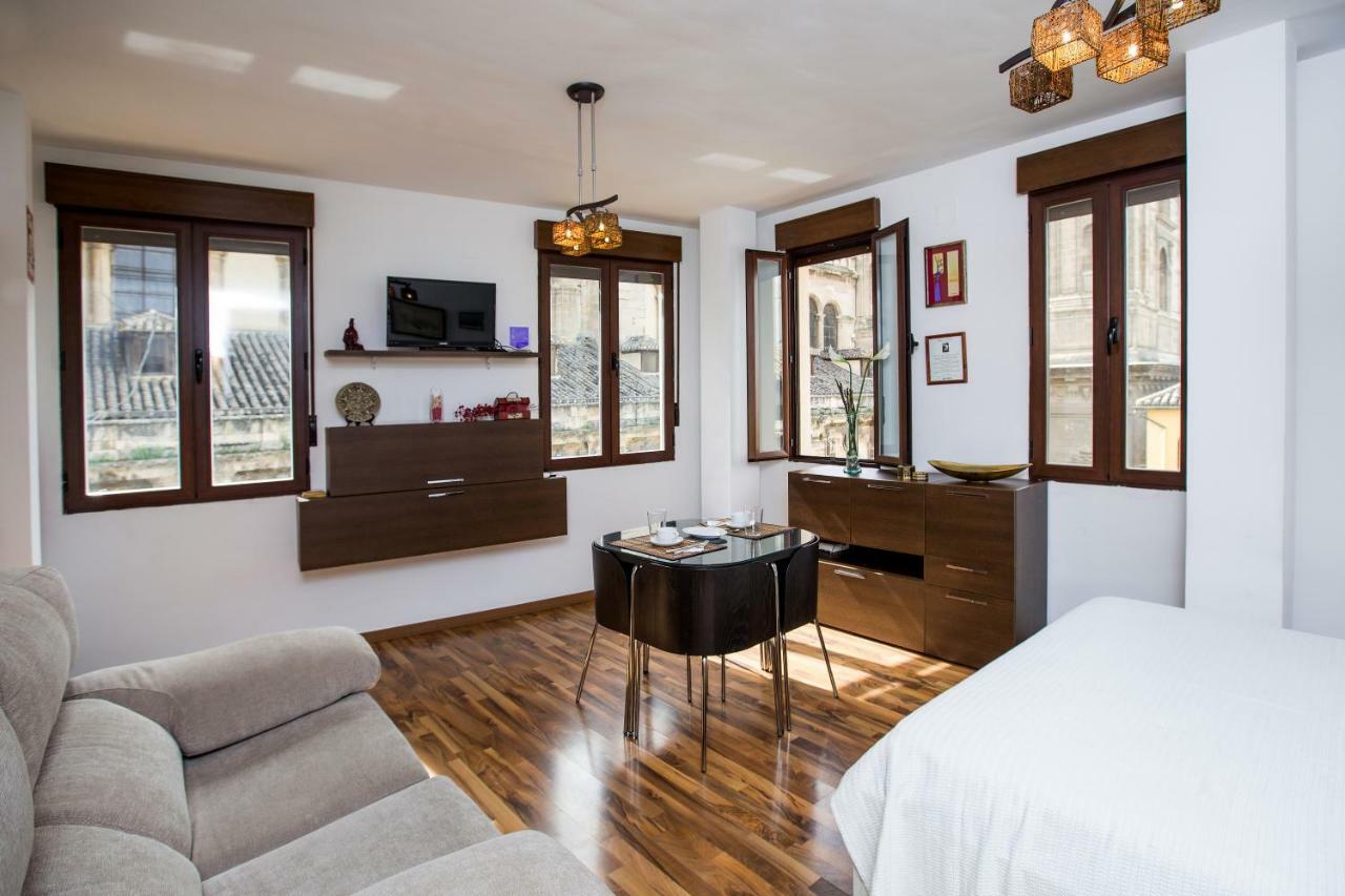 Apartamentos Casa De La Lonja Гранада Екстериор снимка