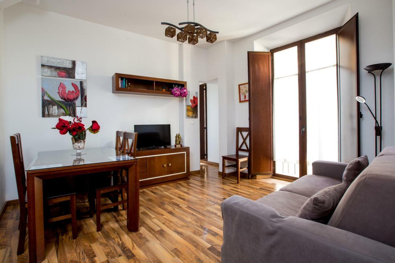 Apartamentos Casa De La Lonja Гранада Екстериор снимка