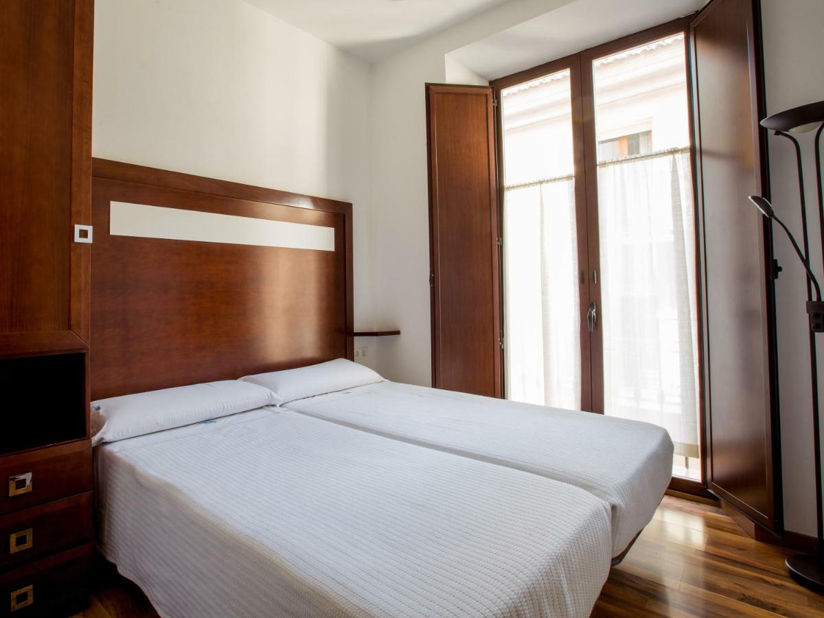 Apartamentos Casa De La Lonja Гранада Екстериор снимка